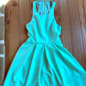 Mint green mini dress 👗